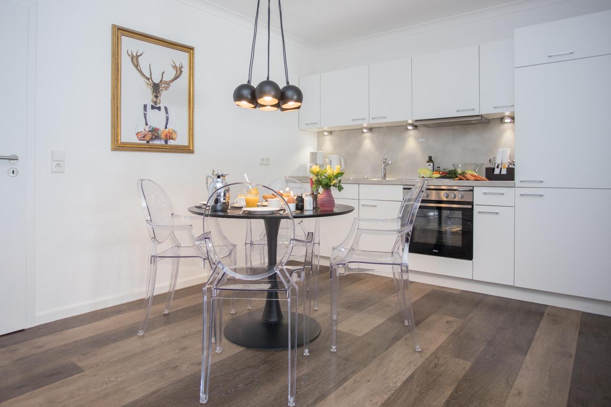 The Suite Winterberg Deluxe: Ski-to-Market Luxury with Garden Exterior photo