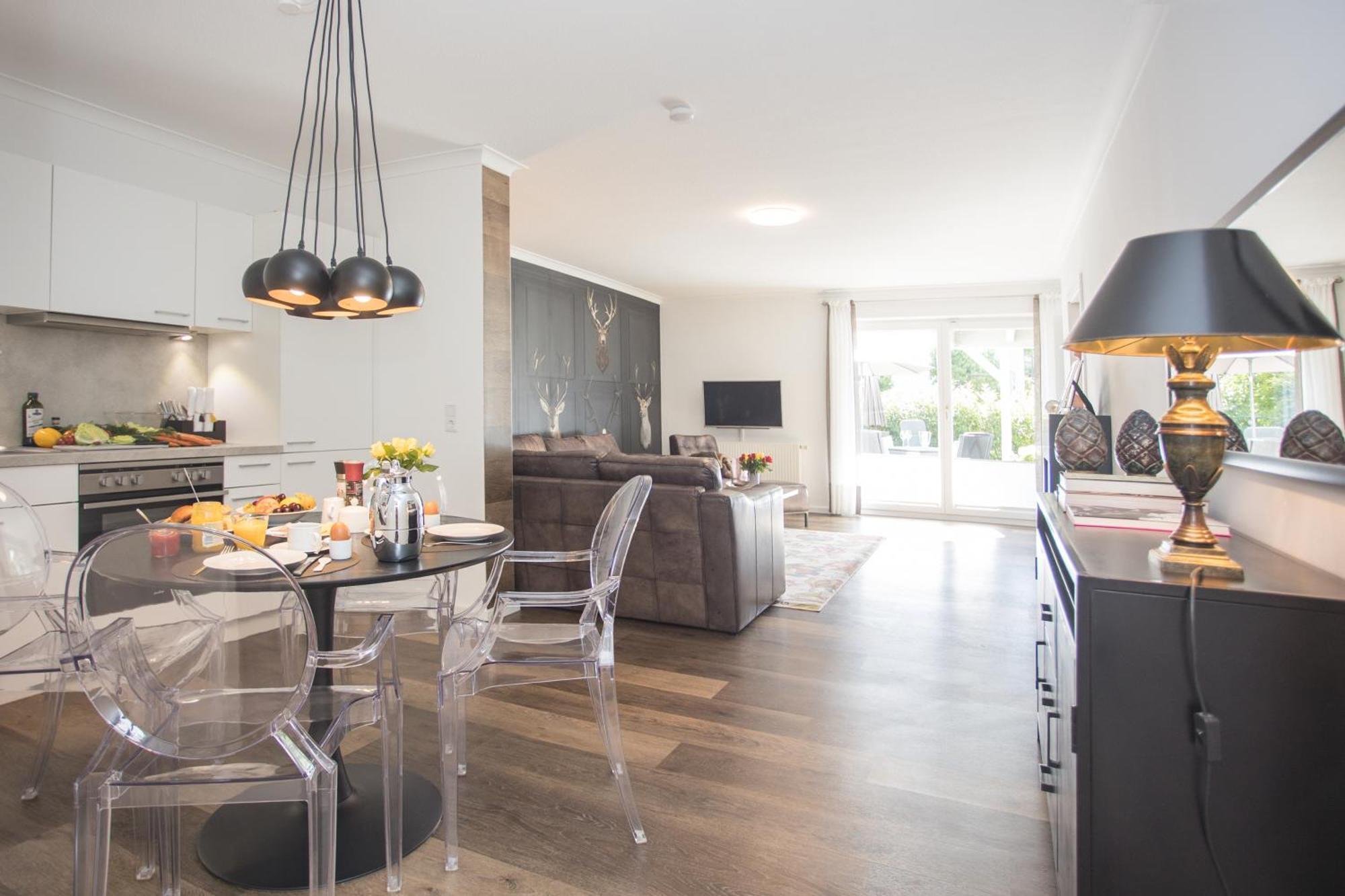 The Suite Winterberg Deluxe: Ski-to-Market Luxury with Garden Exterior photo